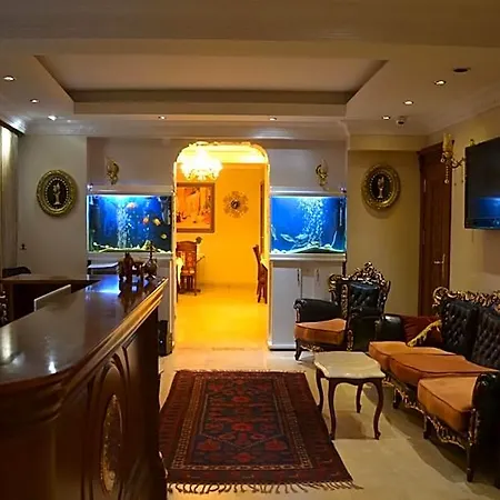 Blue Hotell